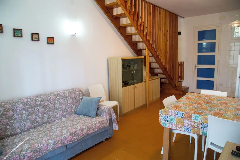 Townhouse With Garden and Easy Beach Access