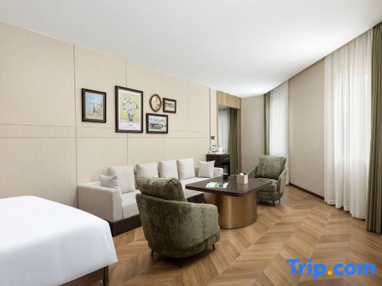 Wyndham Garden Hotel  (Urumqi Tianshan International Airport)