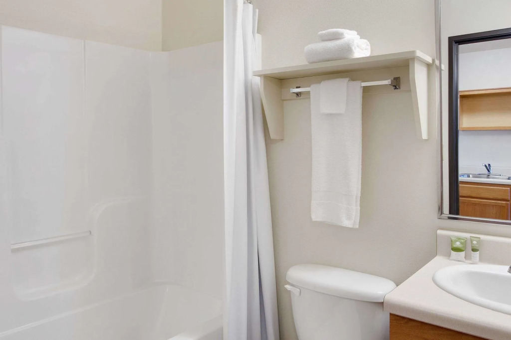 WoodSpring Suites Colonial Heights Fort Lee