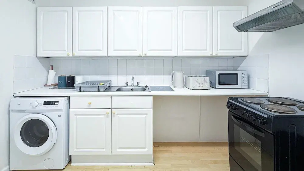 1br-freeparking -closetocentre -easytransportlinks