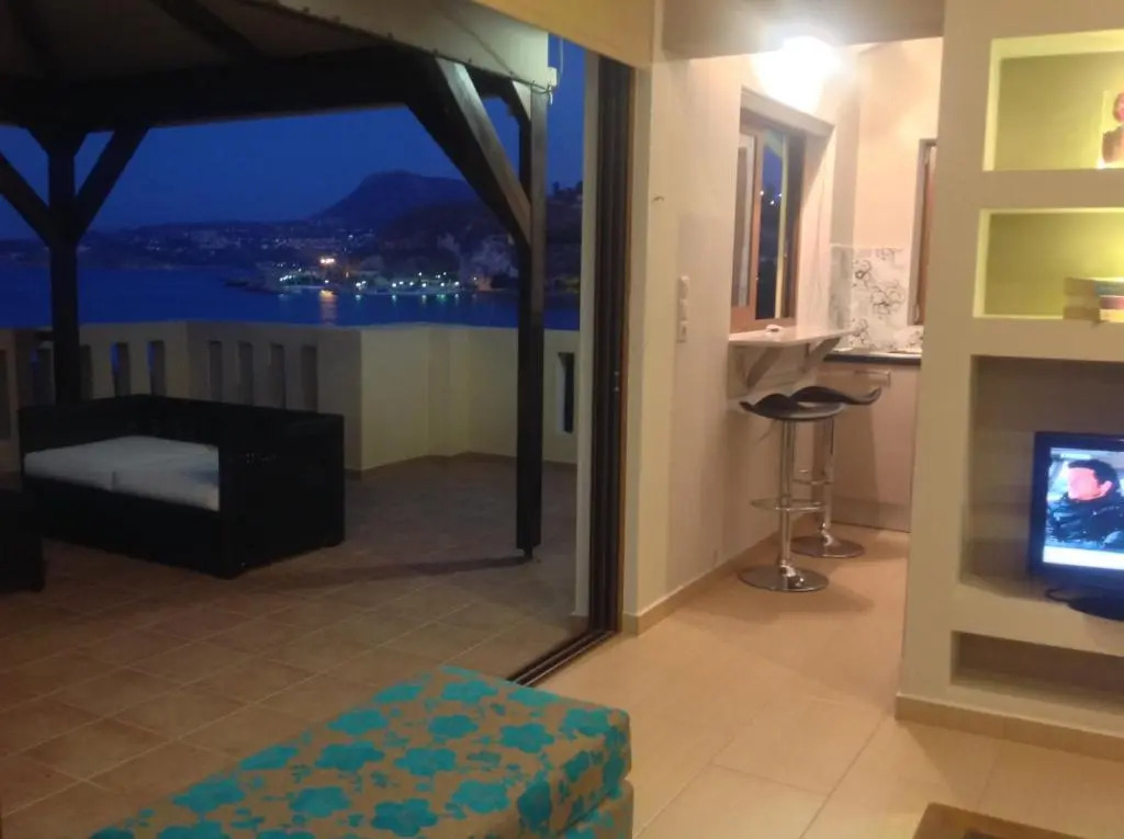 Asterias Studios & Apartments