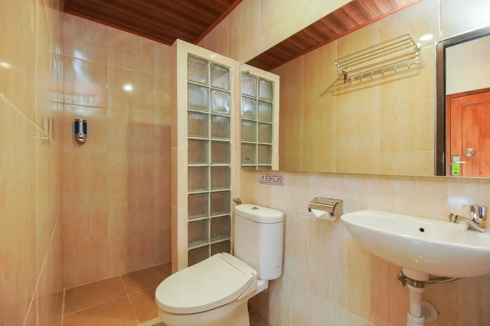 Urbanview Hotel Cantee Halim Perdanakusuma by RedDoorz