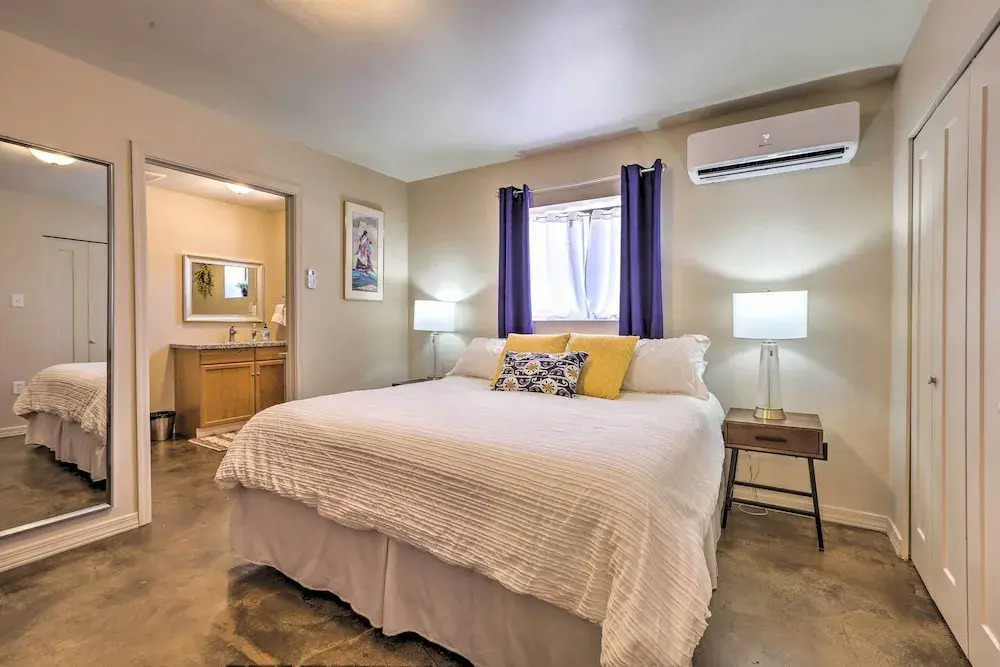 Oro Valley Retreat w/ Pool, Spa & Rooftop Views!