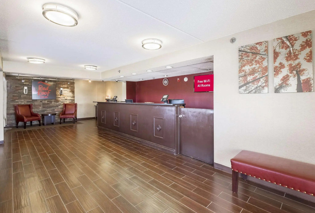 Red Roof Inn Cincinnati - Sharonville