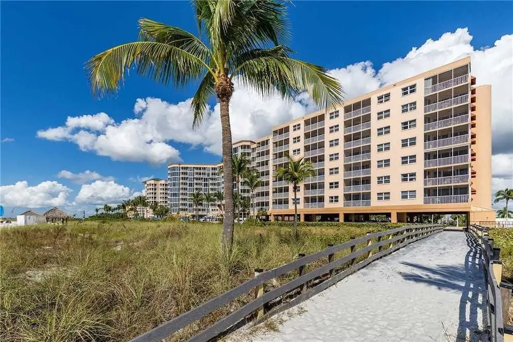 Estero Island Beach Villas 304 - Two Bedroom Condo