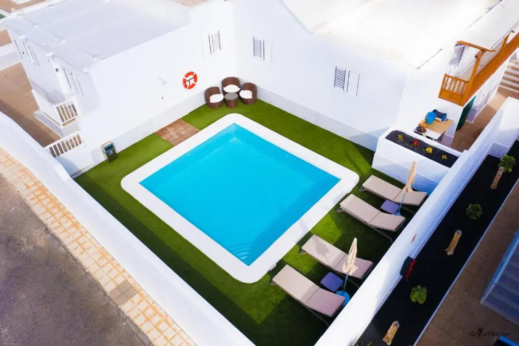 Apartamentos Anjomacar A
