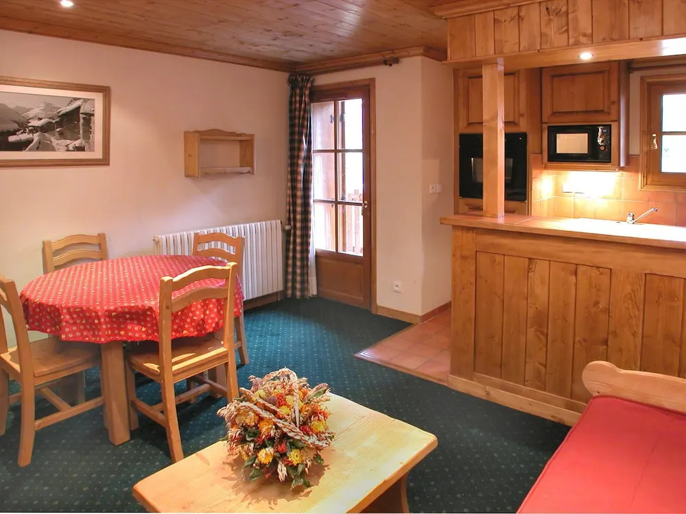 Comfortable apartment with balcony at 100m from the ski lift