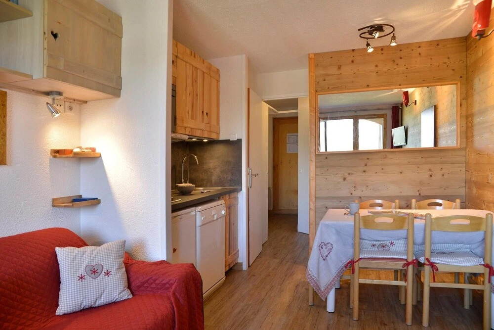 Belle Plagne Studio 4 for People of 24 mÂ² on the Slopes Th220