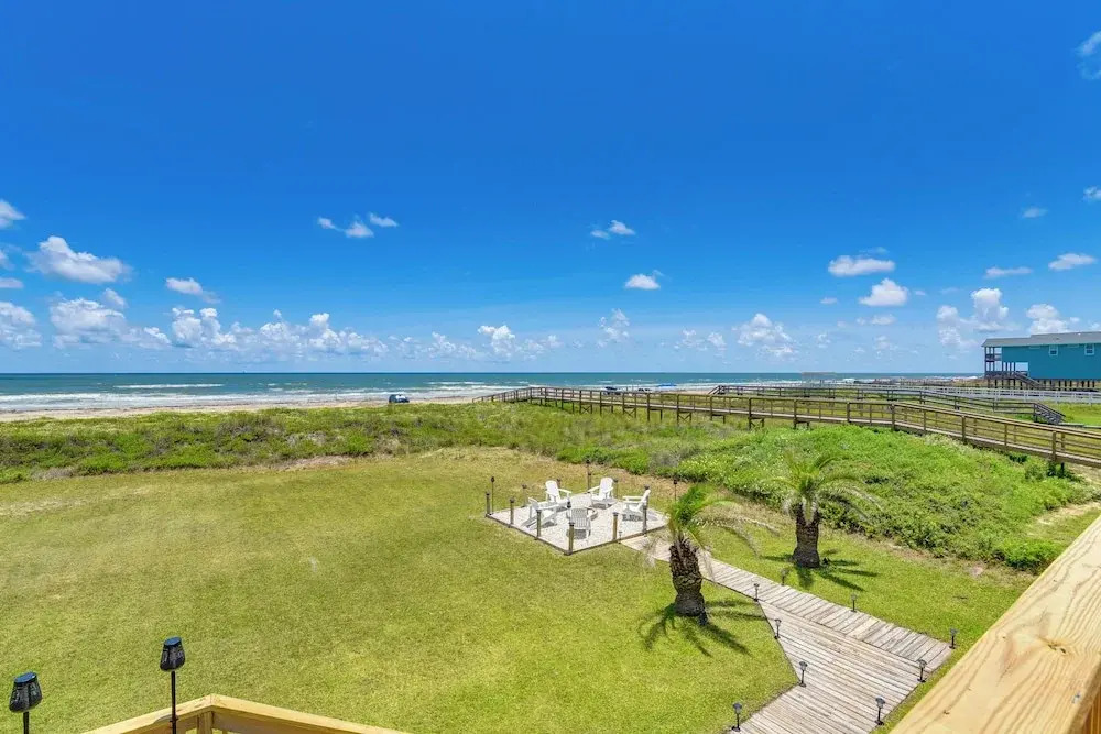 Beach Access: Renovated 'casa Bonita Surfside'