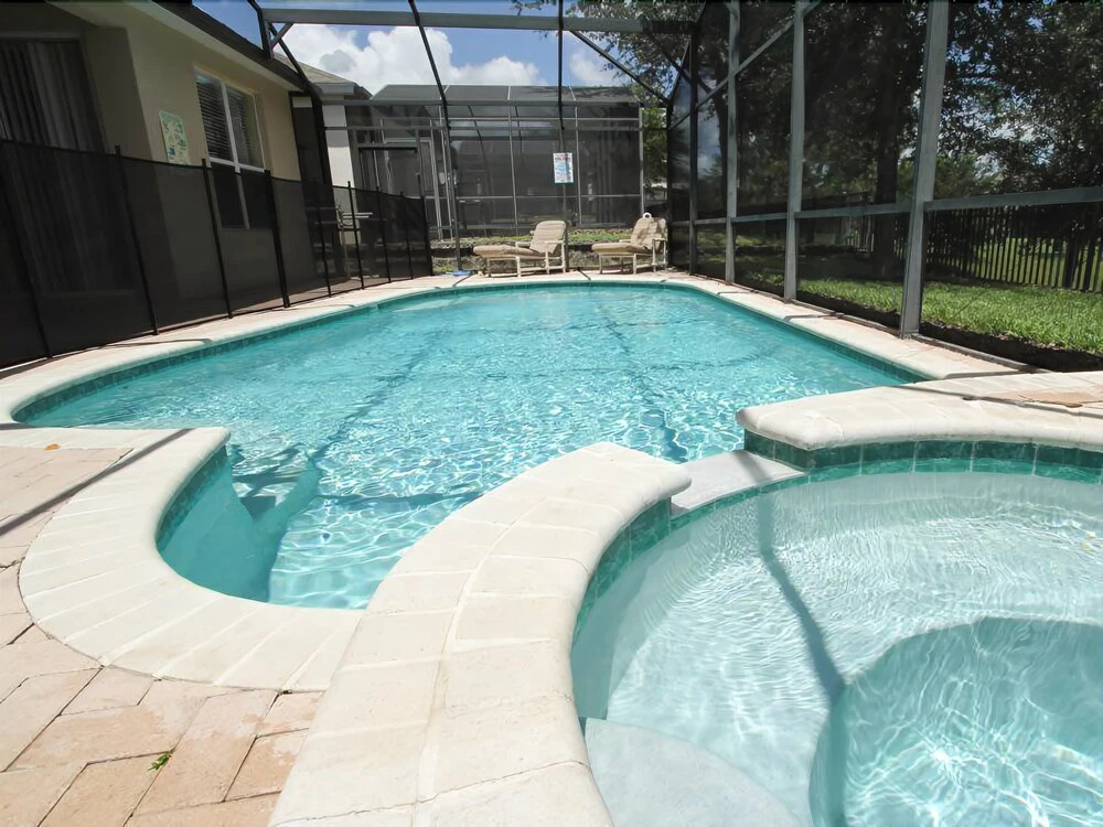 Lovely 4 Bedroom 4 Bath Pool Home in Kissimmee Resort