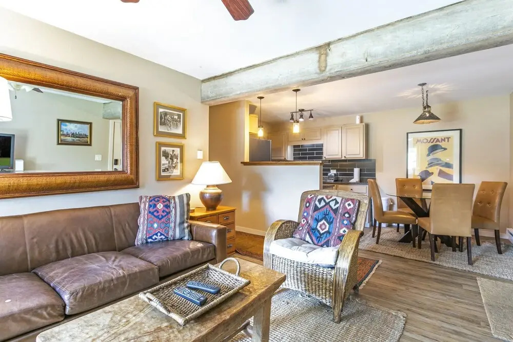 E108 W Beaver Creek Blvd 2 Bedroom Condo