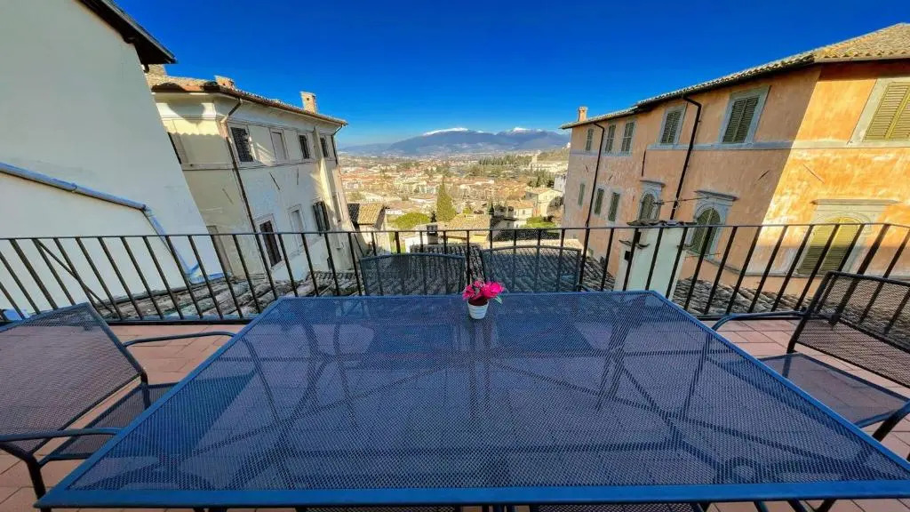 Central Spoleto 6 Guests apt With Terrace