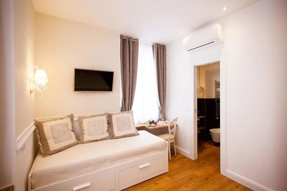 Atmosfere Guest House I