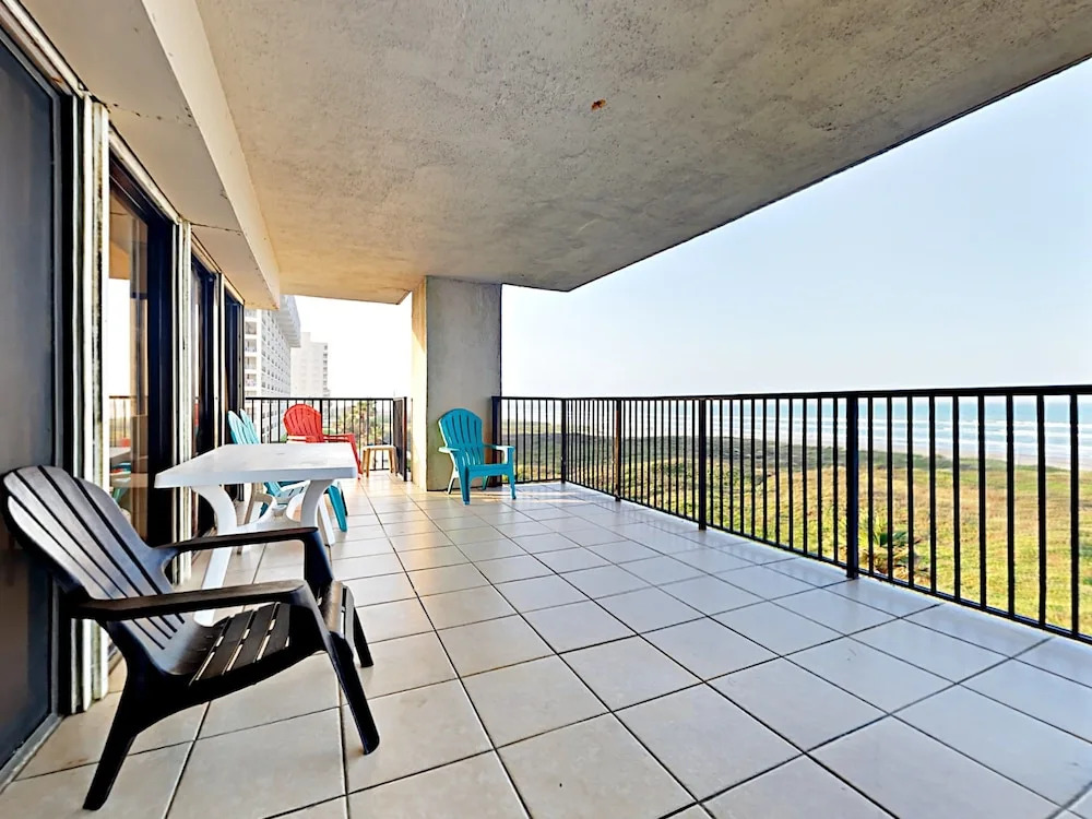 2800 Gulf Blvd Condo Unit 407 3 Bedrooms 2 Bathrooms Condo