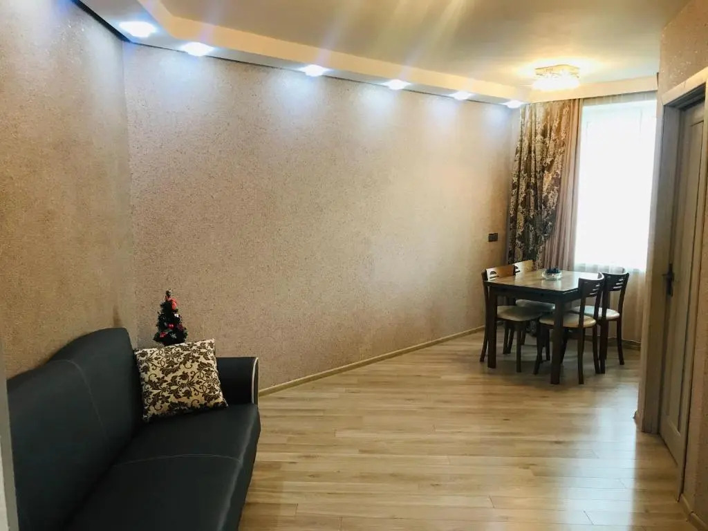 Boulevard Apartment with sea view