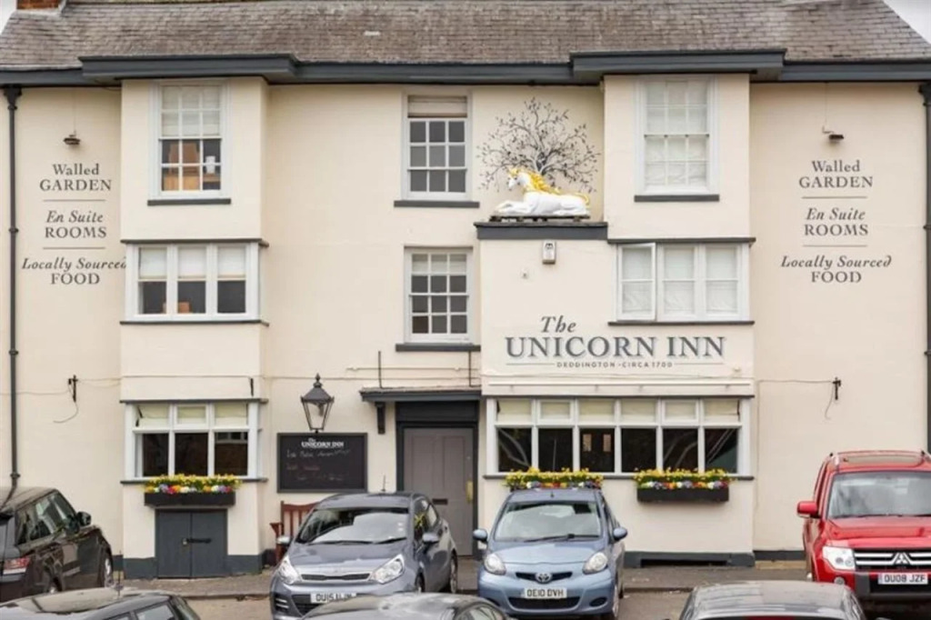 Unicorn Inn
