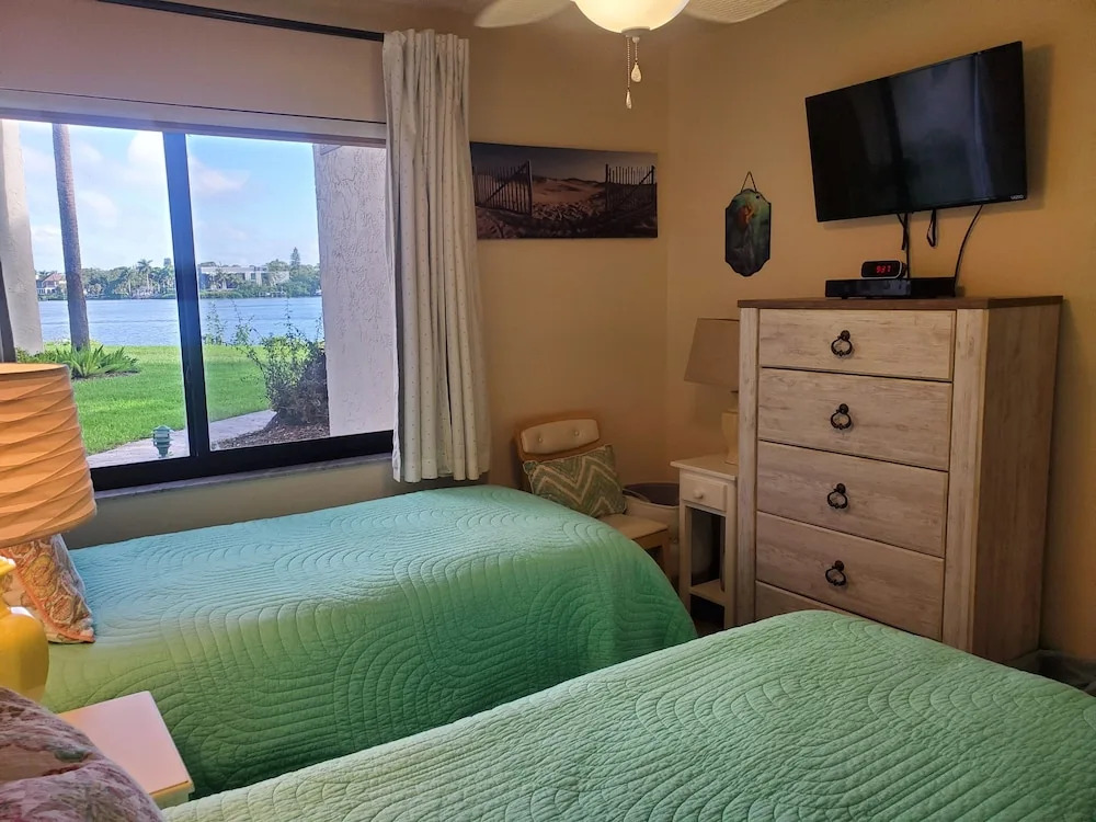 Midnight Cove Ii 210f- Serenity On Intercoastal 2 Bedroom Apts