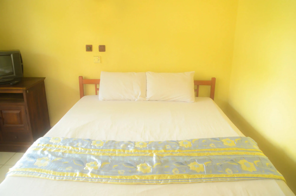 Super OYO 1654 Maha Bharata Kuta Inn