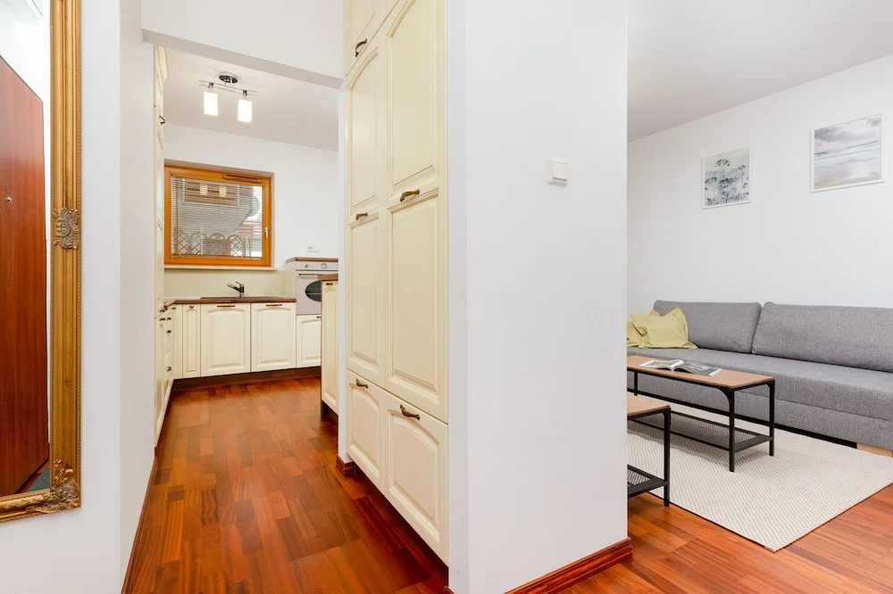 Apartment Polkowska Warsaw by Renters