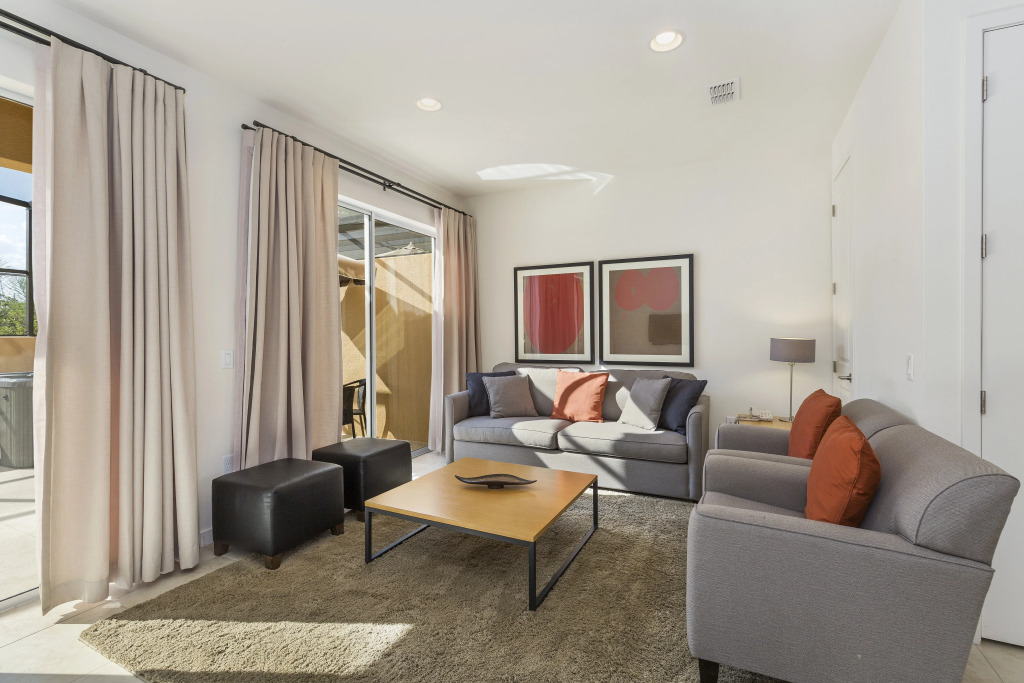 2 Bedrooms 25 Bathrooms Regal Oaks 2604 Rl