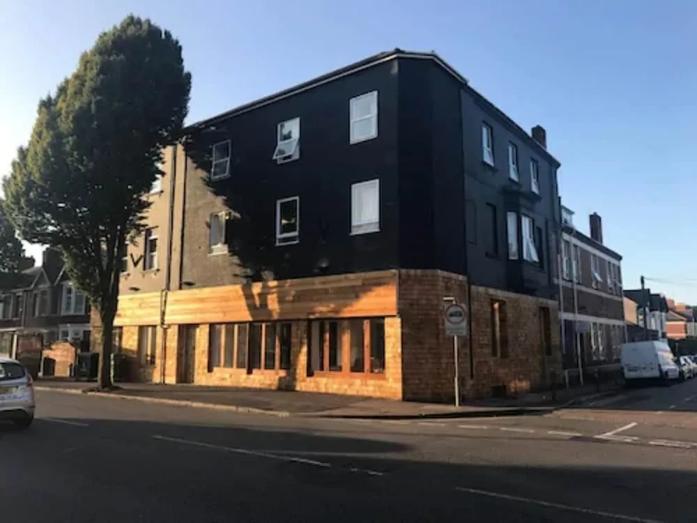 Victoria Hotel