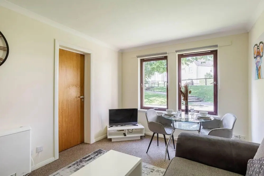 Summit Stylish Headland Court Apartment 2 Bedroom