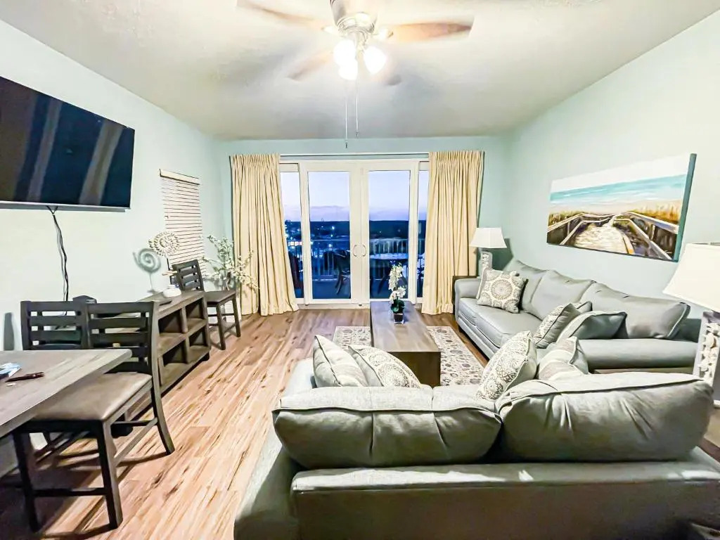 3 BD Laketown Wharf 1038- Best Amenities