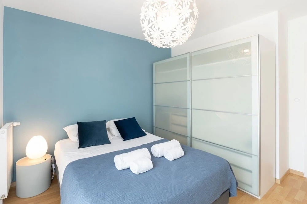 LA Perouse - Apt 2 Chambres,parking, Proche Rennes
