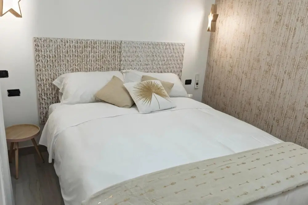 Vatican Luxury 2BD 2BA - Vatican Luxury Rizzo