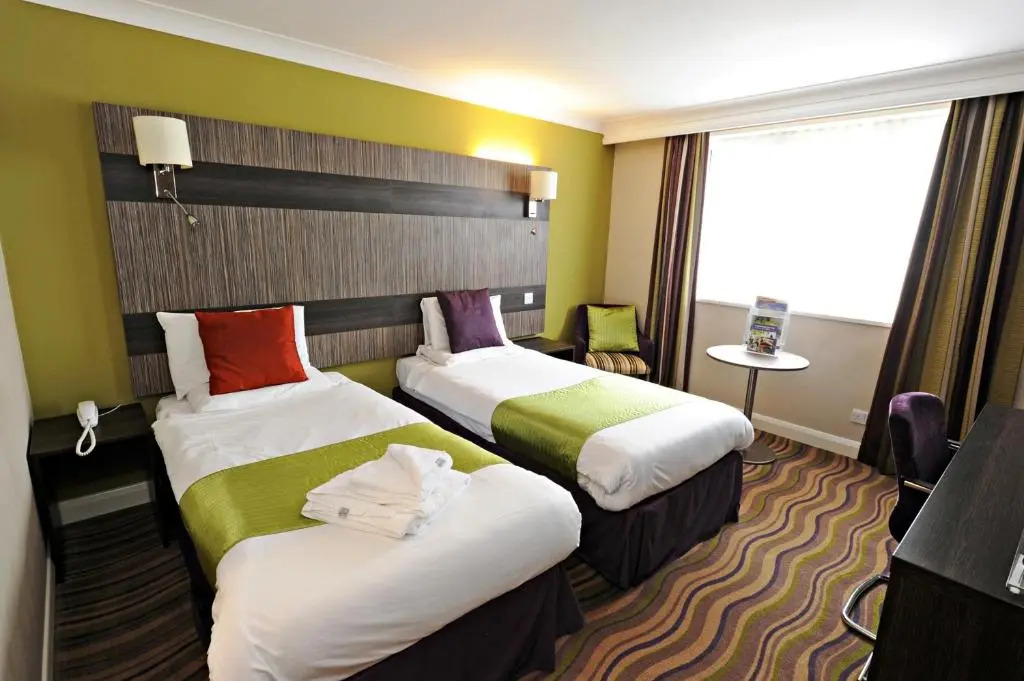 Link Hotel