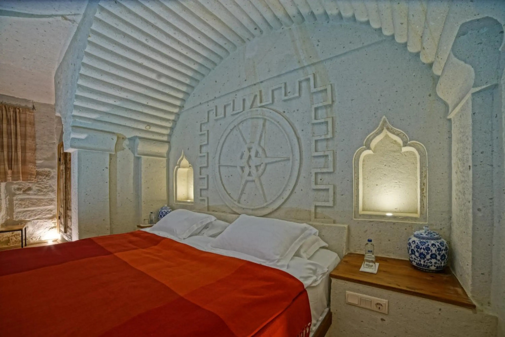 Taru Cave Suites