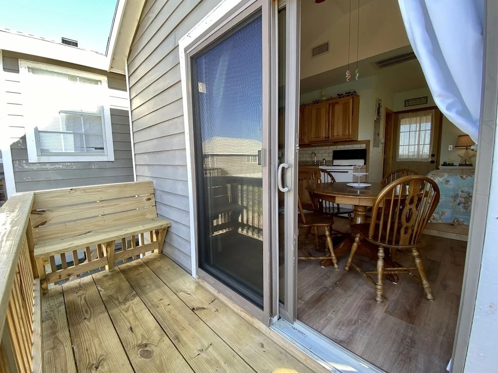 NC 12 56821-31 Condo by RedAwning