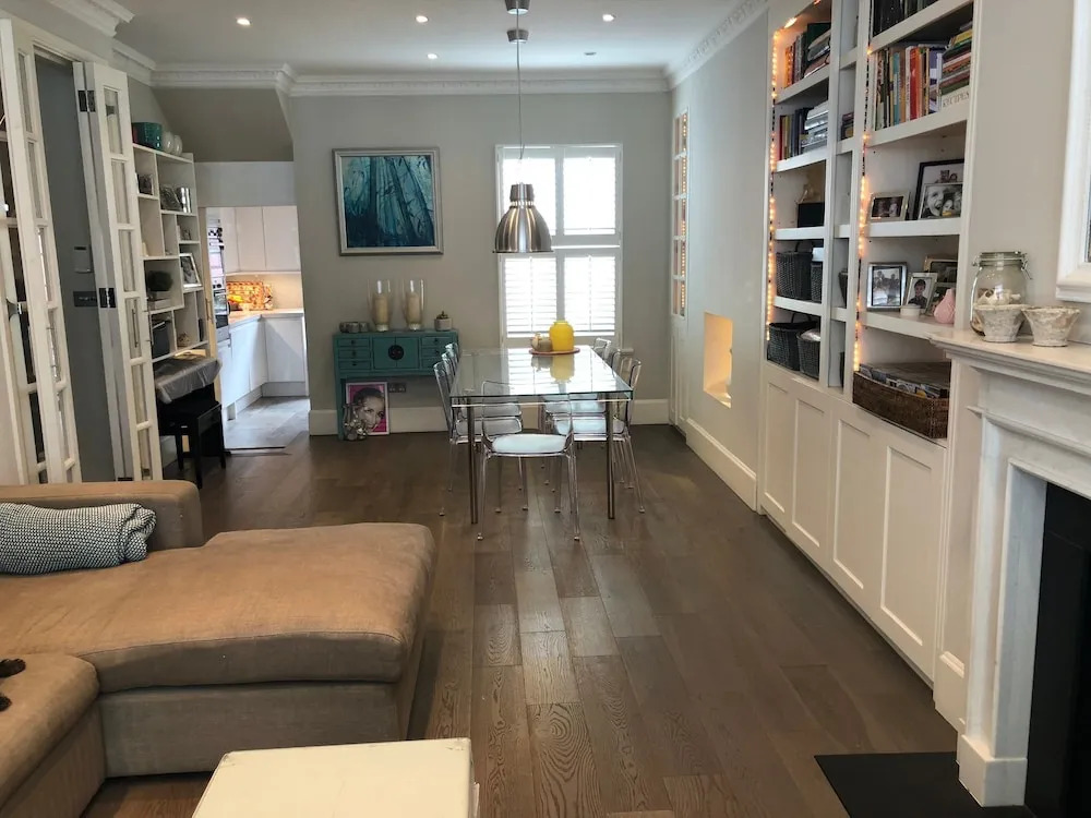 Spacious 5 Bedroom House in Chelsea London
