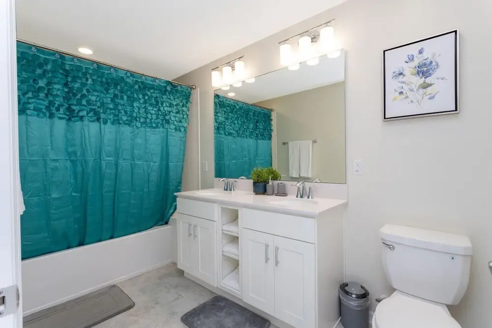 Gorgeous 2Bd Condo Close to Disney Storey Lake Resort 305 3151