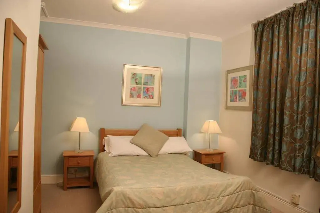 Tamasha Hotel