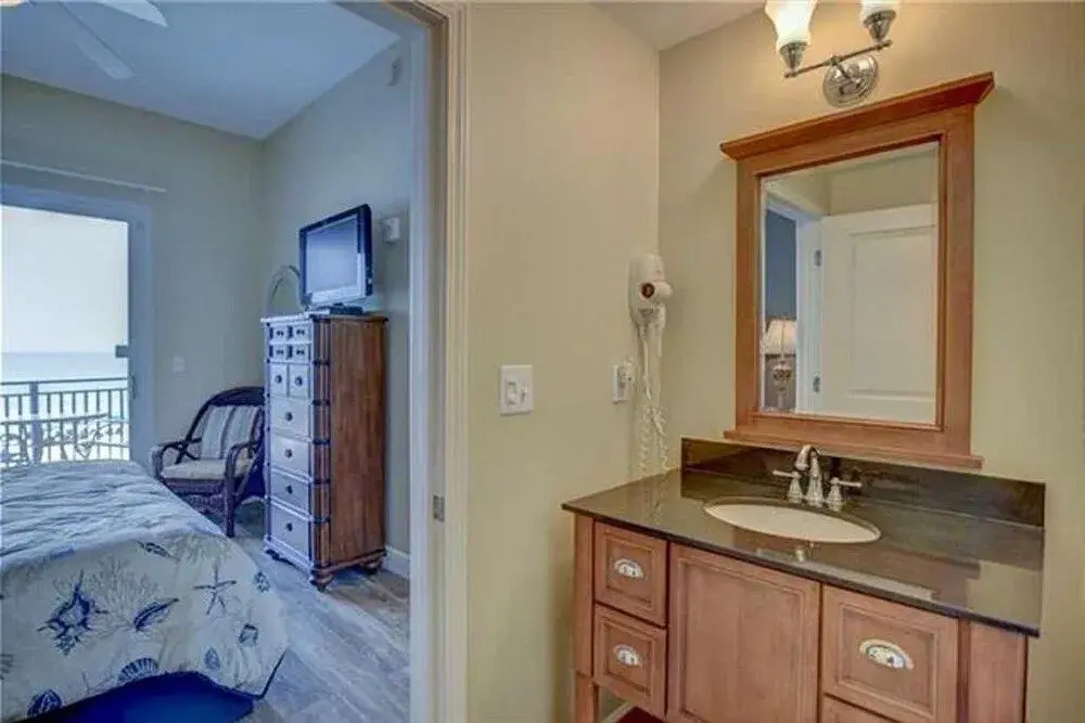 Sterling Breeze 204 - 1641903 - 1 Br Condo