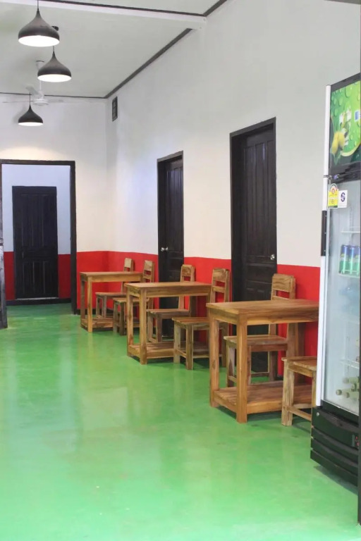 Y Not Laos Hostel