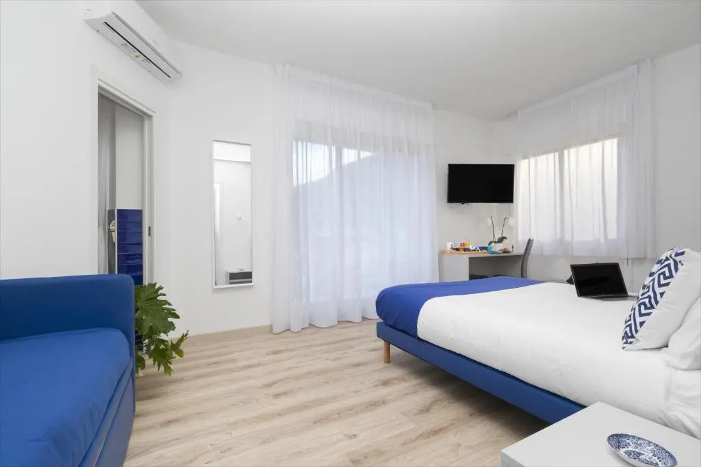 Sirocco Suites