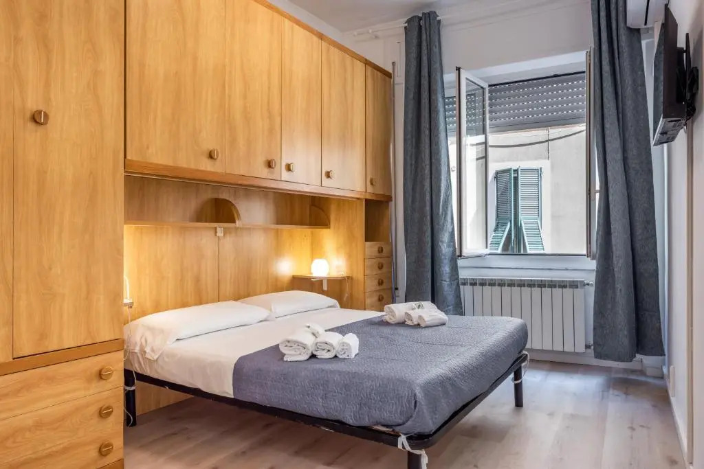 New Apt! 1km From Central Station 'La Spezia'