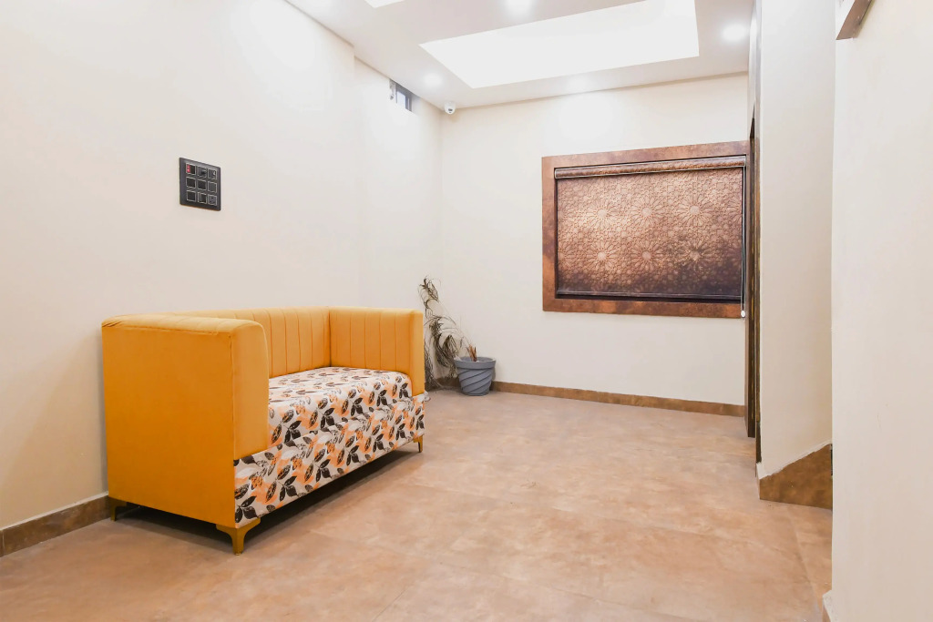 Hotel O Jamshedpur Near Burma Mines Formerly Hotel Square