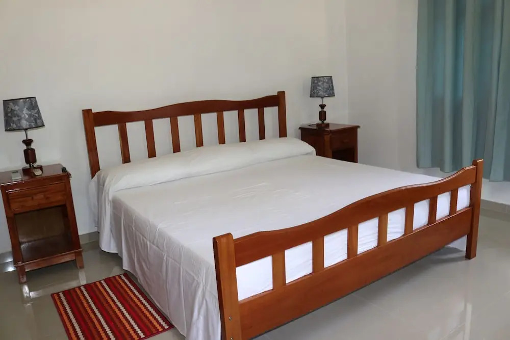 Lavigne self Catering