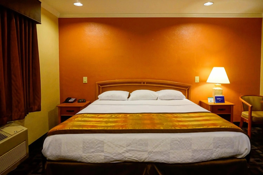 Hotel Parmani Near Stanford University