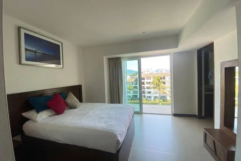 Deluxe Marina View Apartment