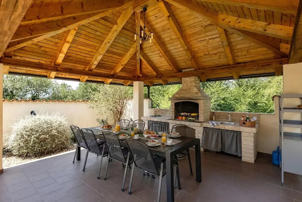 Villa Anna With Private Pool And Garden - Happy Rentals