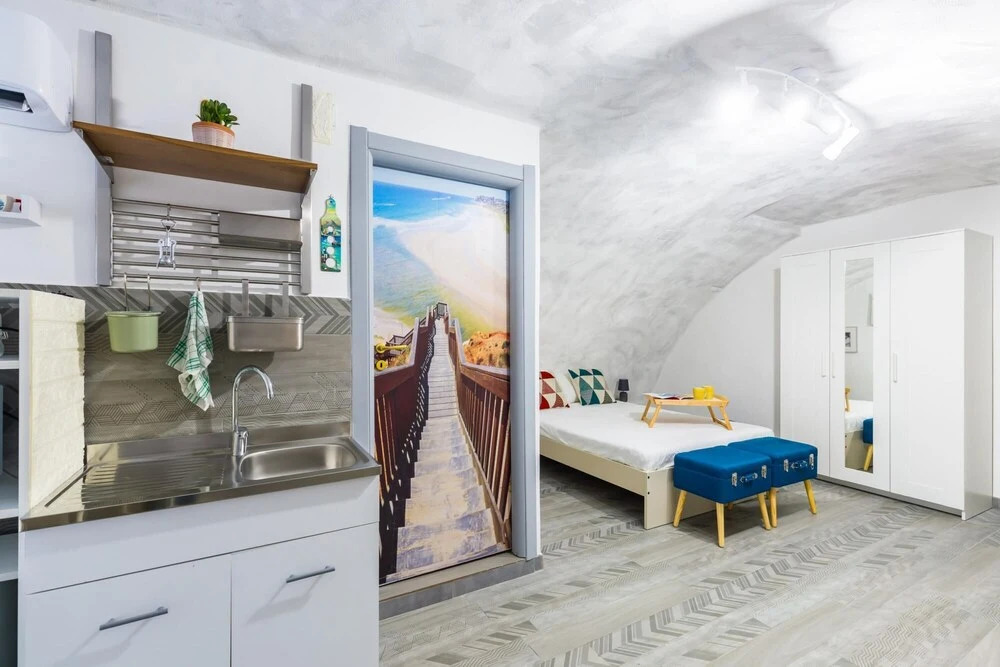 Riviera di Chiaia Studio Apartment
