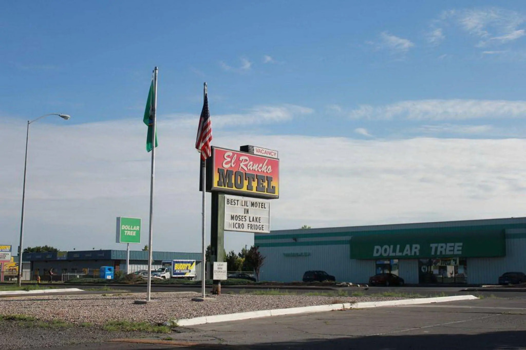 El Rancho Motel