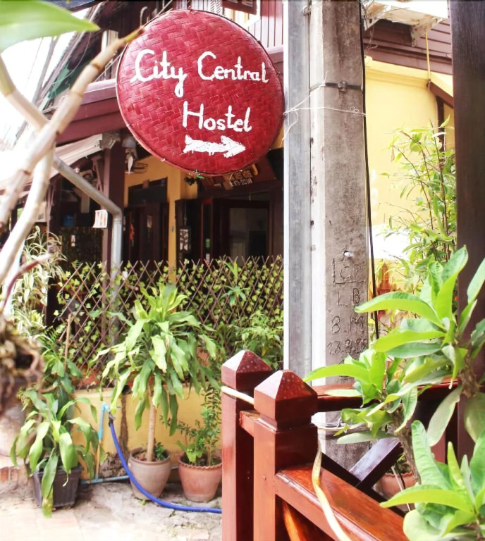 City Backpackers & Travel