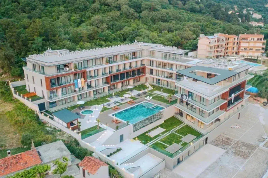 Royal Blue Resort & Residences