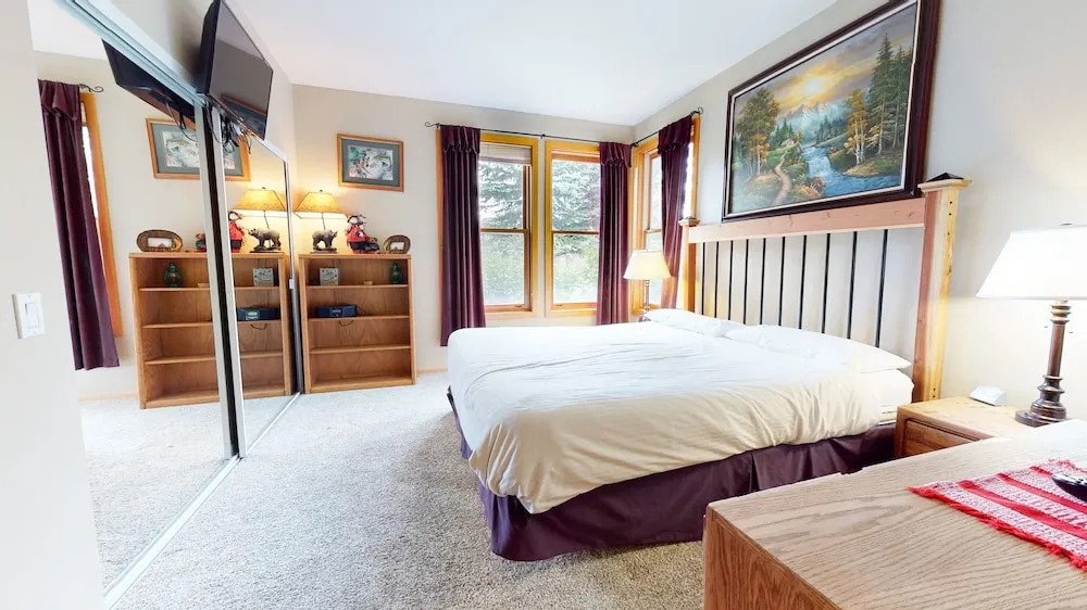 Snowcreek #859 2 Bedroom Condo