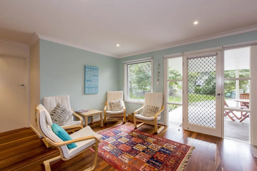 Breezes - Pet Friendly